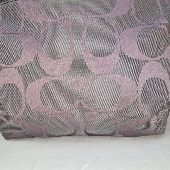 Coach F15067 Lilac & Light Gray Signature Canvas Convertible Duffel Crossbody - Picture 7 of 15